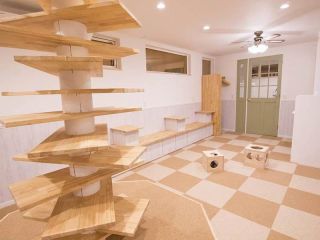 清潔感にこだわった広々と明るい店内でお待ちしています♪