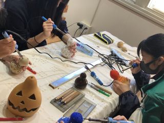 自分好みに穴をあけてオリジナル作品を作ろう♪