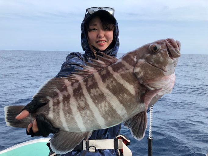 落とし込み釣り 狙うは良型の青物や高級根魚など 迫力満点 女性やお子様 初心者でも安心 カップル 女性 ファミリー 天力丸 じゃらん遊び体験
