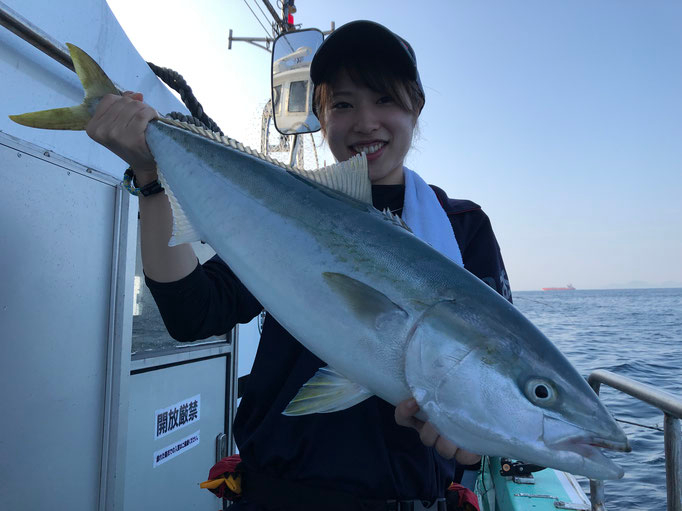 落とし込み釣り 狙うは良型の青物や高級根魚など 迫力満点 女性やお子様 初心者でも安心 カップル 女性 ファミリー 天力丸 じゃらん遊び体験