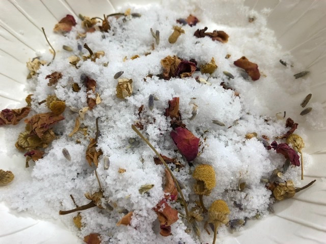 手作りアロマバスソルト 五島産海水塩使用 おしゃれなお土産としても 五島椿物産館 じゃらん遊び体験