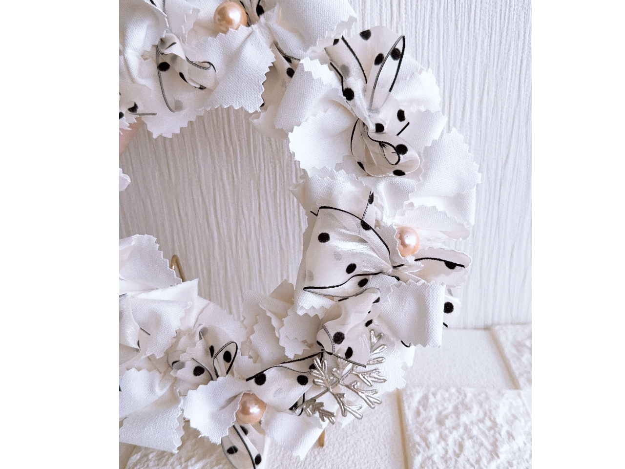 ʐ^̗lɁAsLOnT~Őn؂A{A_ɓ\tĂ܂