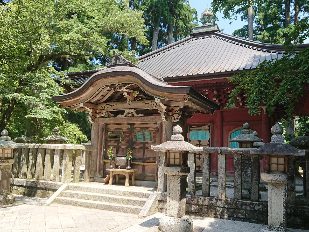 浄土院御廟(西塔エリア)