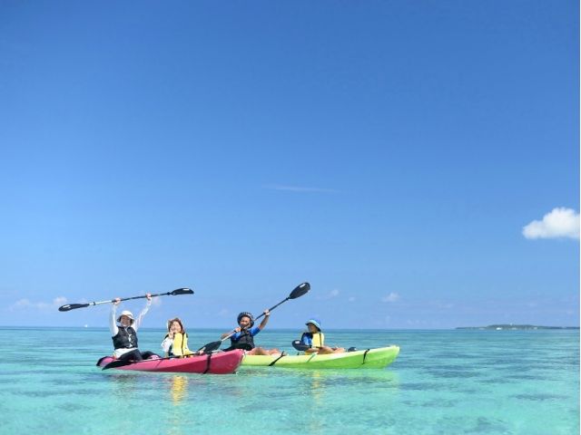 タイミングが合えば、美ら海にも漕ぎ出すことができます!沖縄独特の海の色。都会でのストレスもぶっ飛びますよ!