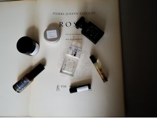 アロマスプレー・ロールオンアロマ・バスソルト・ミニ香水などお好きなアロマグッズを2つおつくりいただけます♪