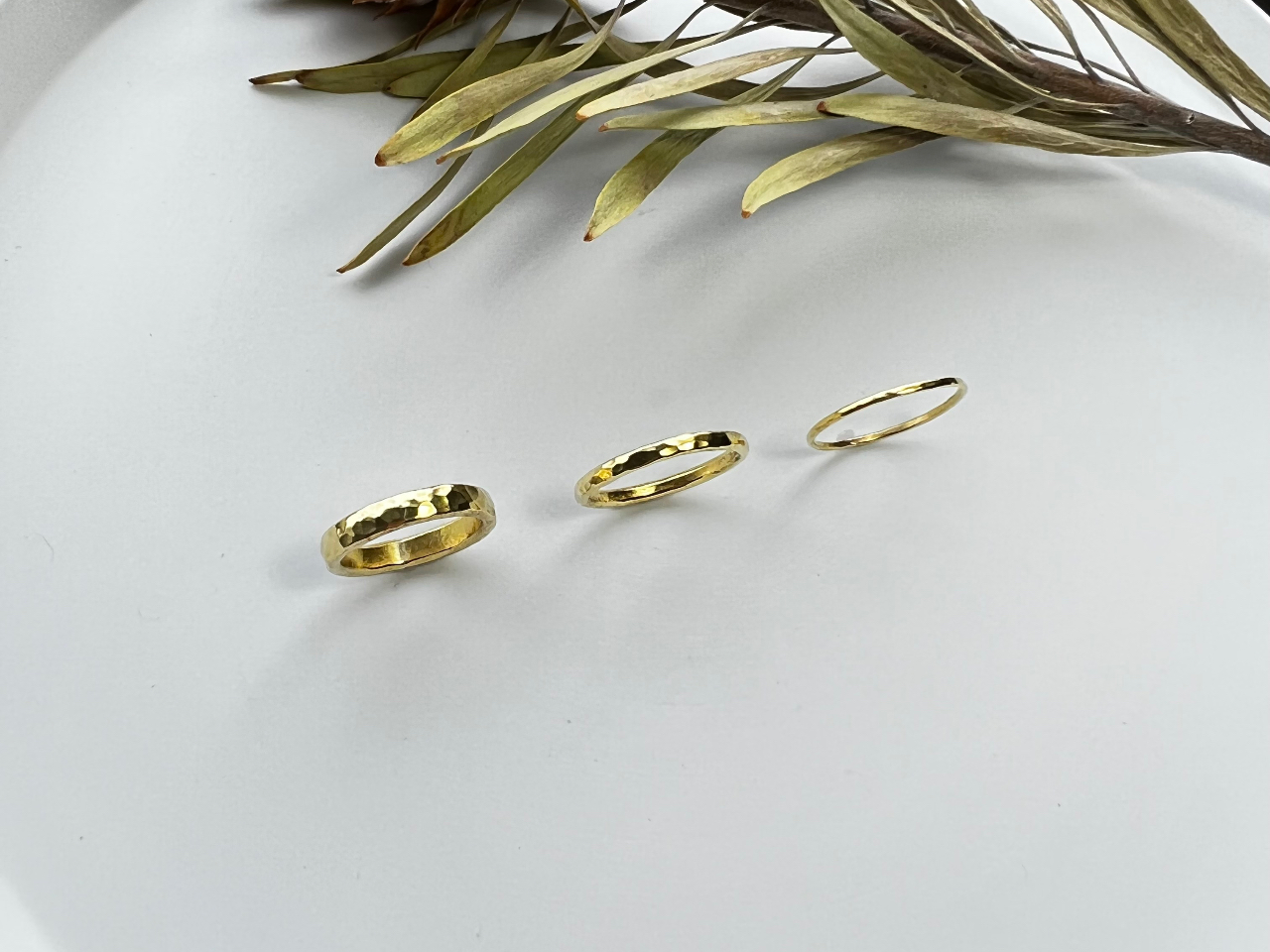 3~A2~A1~ɂȂ܂B3~^CvɕύX\łB3~^CṽO̓Vo[A^JƂ1{\5,000ƂȂĂ܂B