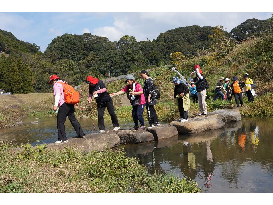 R[X̃uOiEH[^[tg܂Ȃj