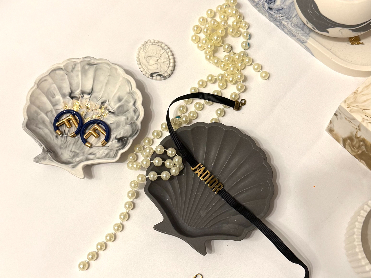 ジェスモナイト