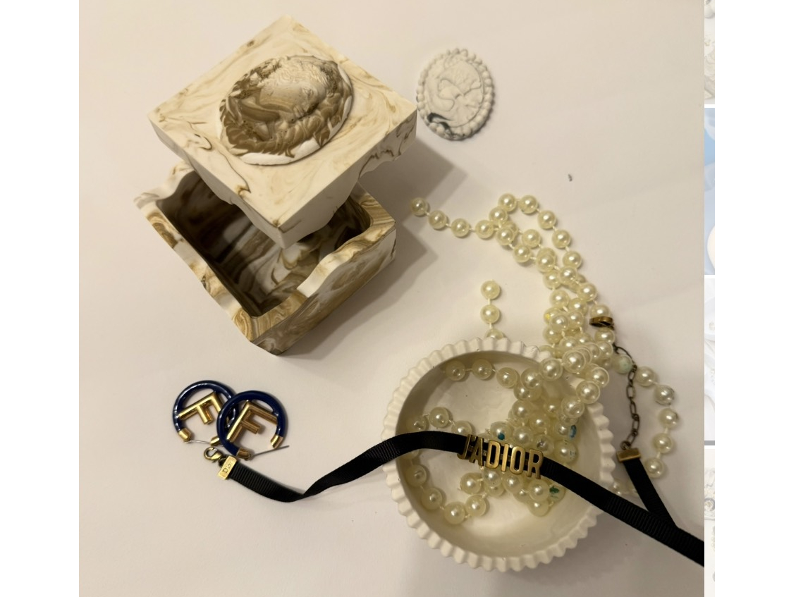 ジェスモナイト