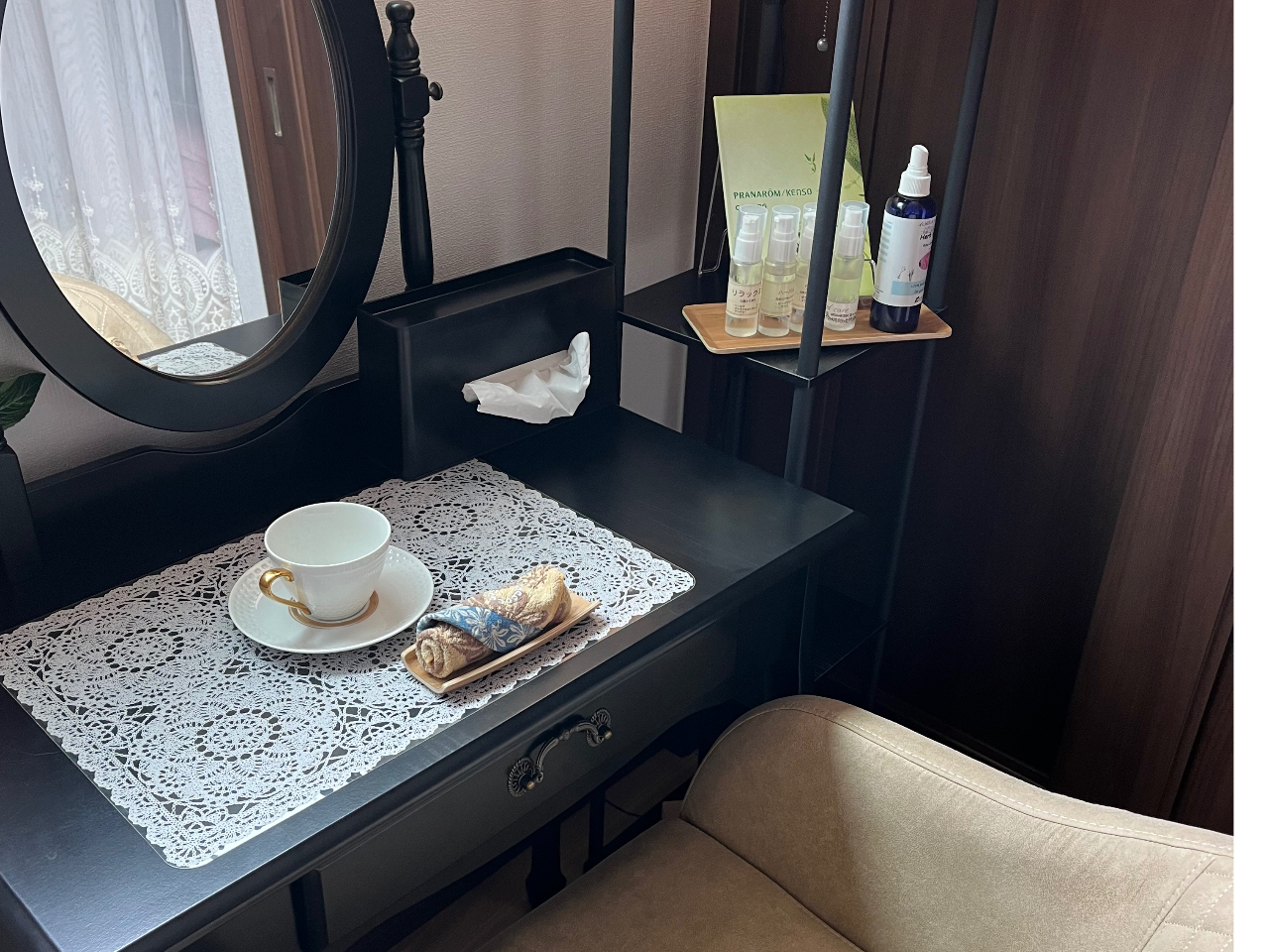 EFJeB[ƃAt^[eB[oĂ܂B