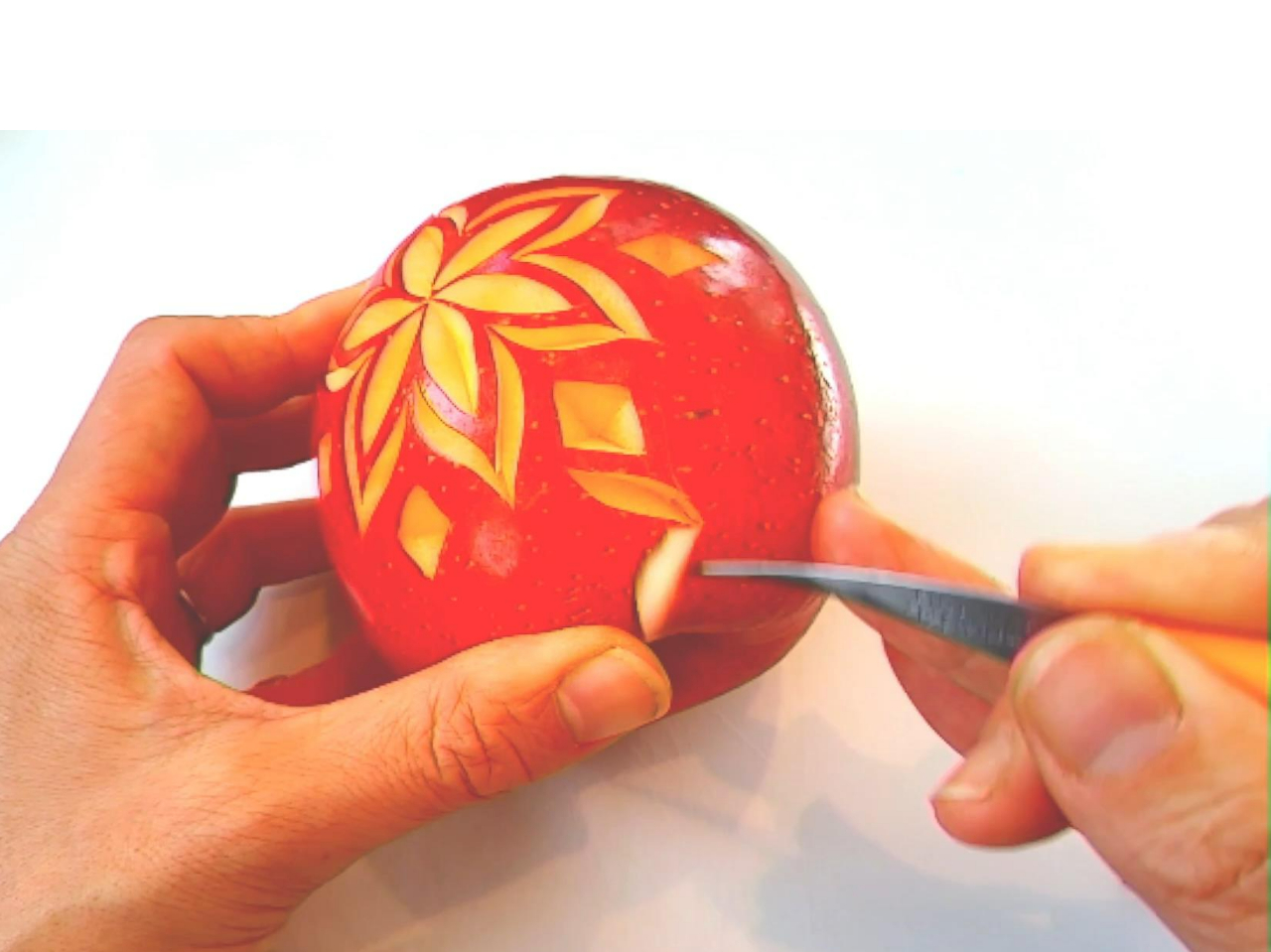 �J�[�r���O�i�C�t�ŃT�T���ƒ���ƁA�؂₩�ȏ��蒤���