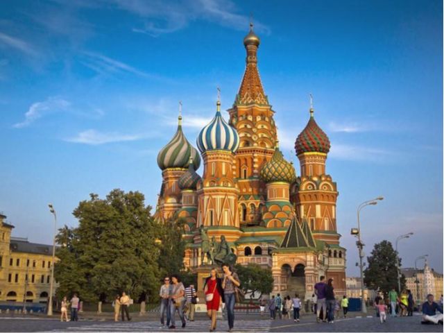 オンライン体験 おそロシアでなくおもしロシア モスクワ出身ガイドがご案内する 初めてのロシア旅行にぴったりな首都 モスクワと黄金の環のオンライン旅行体験 Compathygo コンパシーゴー じゃらん遊び体験 オンライン体験 おそロシアでなくおもしロシア モスクワ出身ガイドがご案内する 初めてのロシア旅行にぴったりな首都 モスクワと黄金の環のオンライン旅行体験 Compathygo コンパシーゴー じゃらん遊び体験