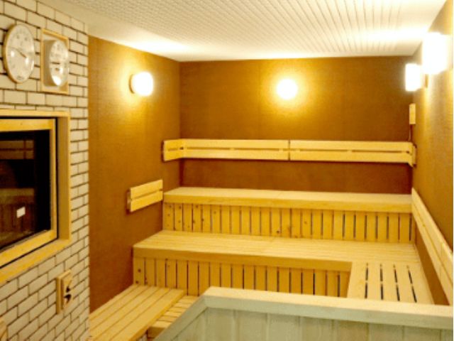 高温サウナ:2021年秋に高温サウナが新たに新設されました!当館自慢の塩釜サウナと併用でさらなる発汗が期待できます。サウナの後はサウナ―ドリンク(オロポ)で