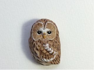 フクロウのブローチです。