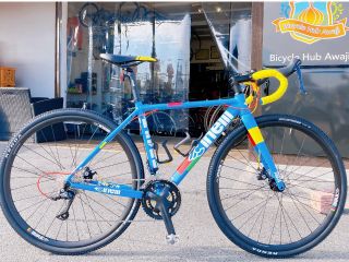 イタリア老舗ブランドCINELLIをお貸し出し!(車種は変更になる場合がございます。)