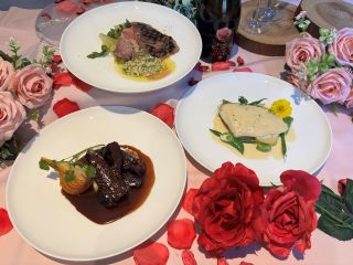 3種類のメイン料理からおひとつお選びください。