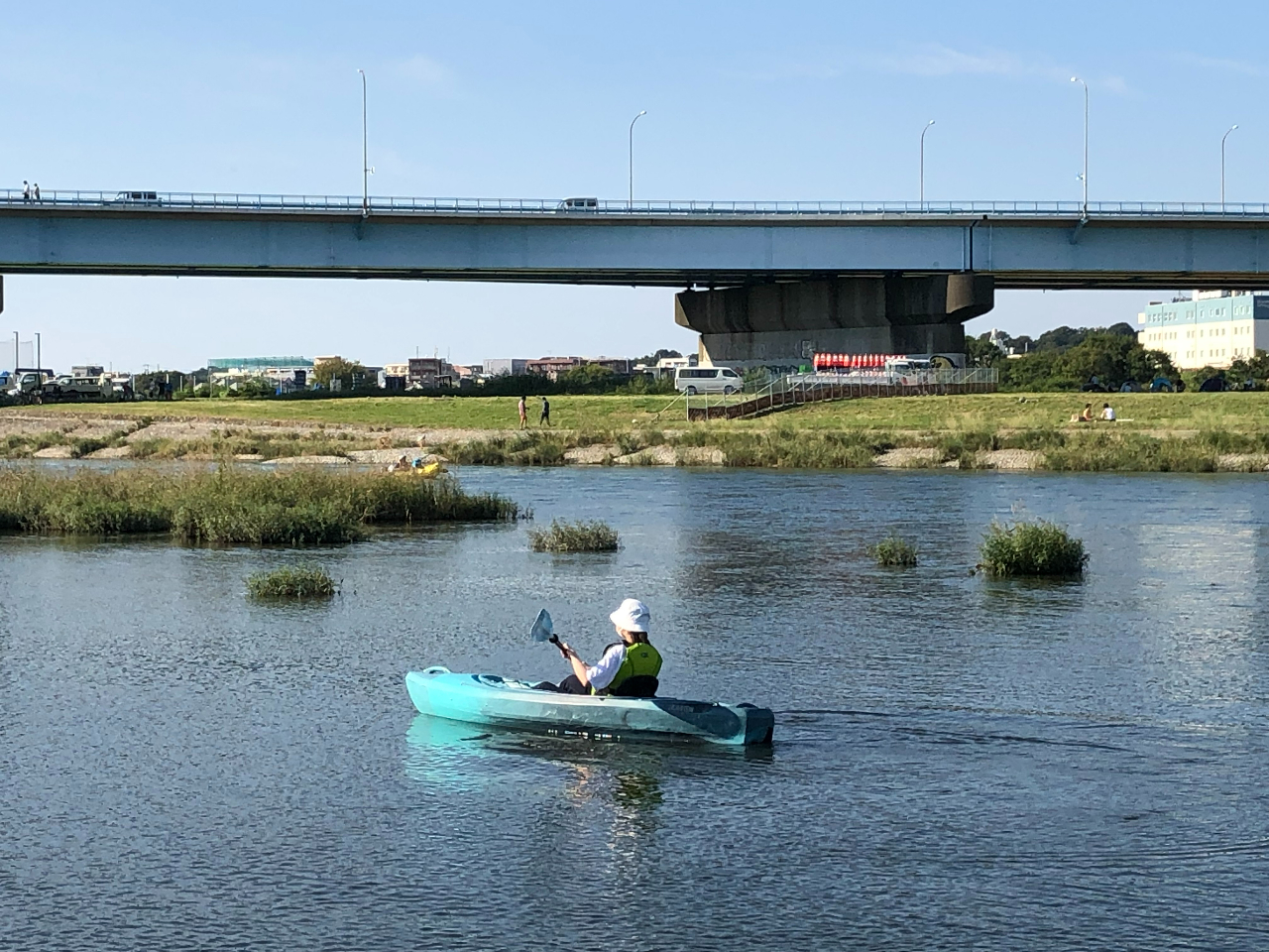 ����̂Ȃ��r�̂悤�ȃ����h�ցB�s��̌����𗣂ꂽ����̓����ȁB