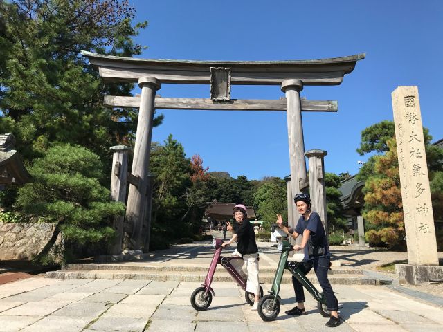 日本三大縁結び神社「気多大社」も千里浜からバイクで15分!良縁の願いが叶ったお客様続出の北陸イチのパワースポットです!
