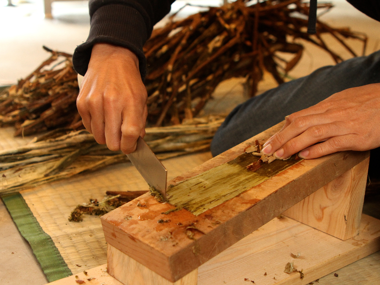 こうぞの下ごしらえ