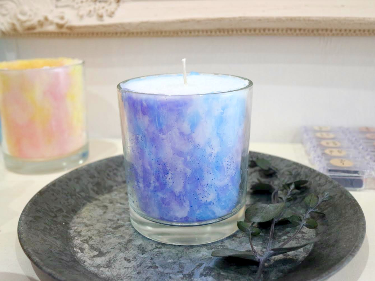 IԐFɂĈۂς܂BG߂ŕςĂfGł