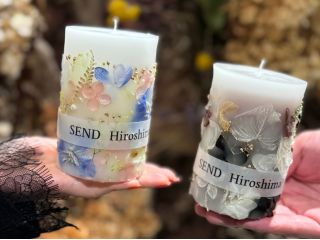 世界で1本のオリジナルキャンドルがつくれるお店。使えるお花は日本一の品揃え。メニューも常時10種類以上あるからみんなで好きなキャンドルが作れます。
