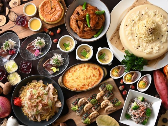 松茸と蝦夷アワビのロワイヤル・戻りカツオ・サゴシなど 食欲の秋にふさわしい料理をご提供いたします。