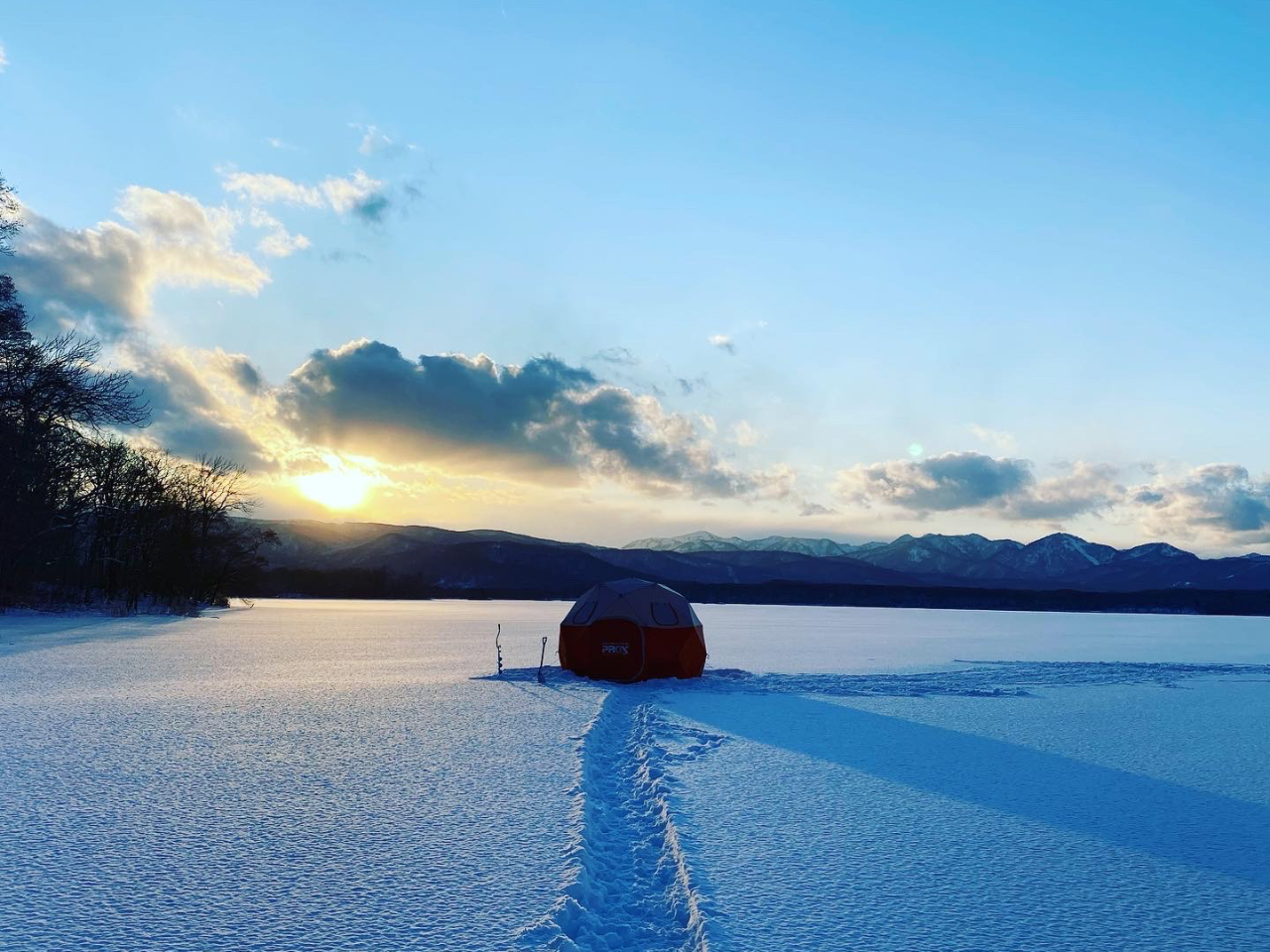 地域共通クーポン対象 函館大沼氷上ワカサギ釣り完全プライベートツアー 大沼管内から無料送迎プラン North Activity Onuma じゃらん遊び体験 地域共通クーポン対象 函館大沼氷上ワカサギ釣り完全プライベートツアー 大沼管内から無料送迎プラン North Activity Onuma じゃらん遊び体験
