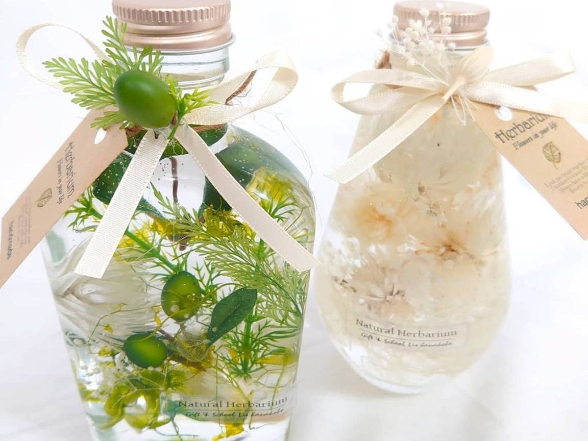 こちらの瓶の形は+500円になります。