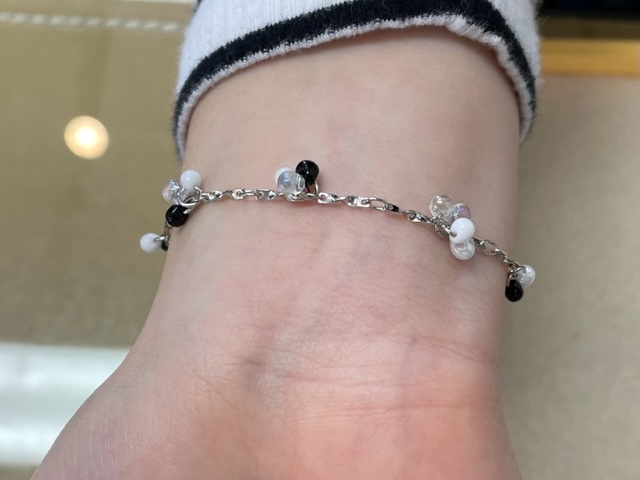 ql̍iSyVo[F̃`F[ɔnÃr[YŃ[hJ[z