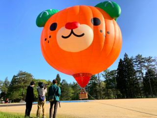 みきゃん型熱気球。