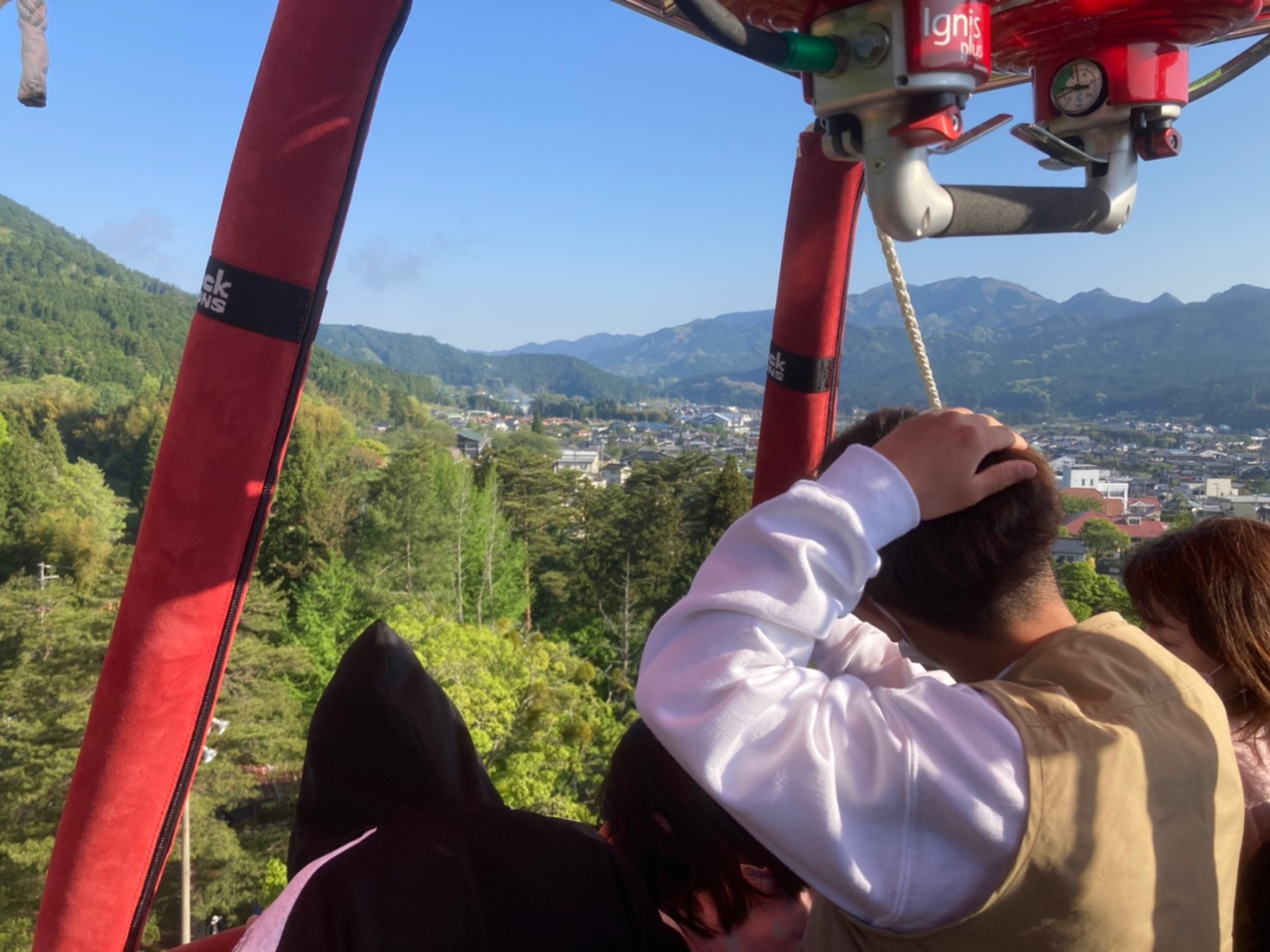 ��󂩂牓���̌i�F�𒭂߂Ă݂悤��