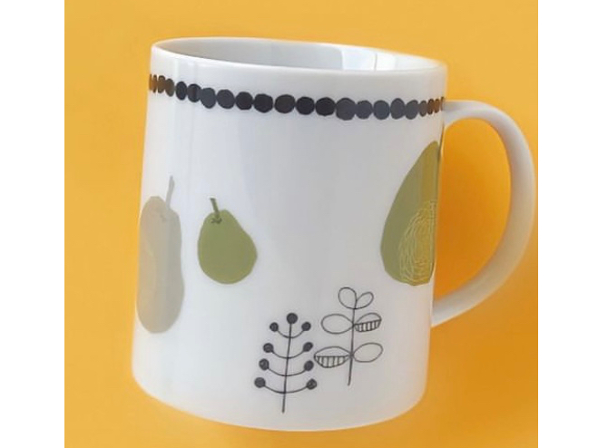 【ポーセラーツ体験レッスン】北欧柄オリジナルマグに仕上げてくださいました。