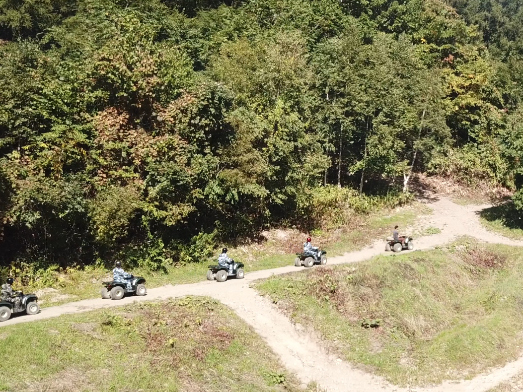 送迎可【札幌市で本格的山岳樹海コース60分】ATV(四輪バギー)で自然を体感!!