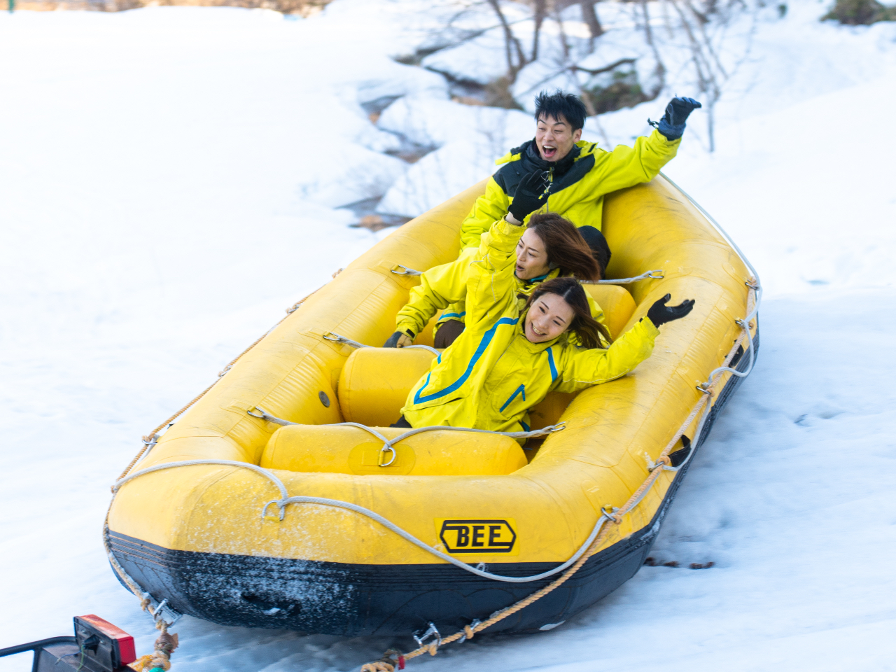 【札幌】 楽しいスノーパーク60分&雪中山小屋炭火BBQ60分食べ放題♪(送迎有...
