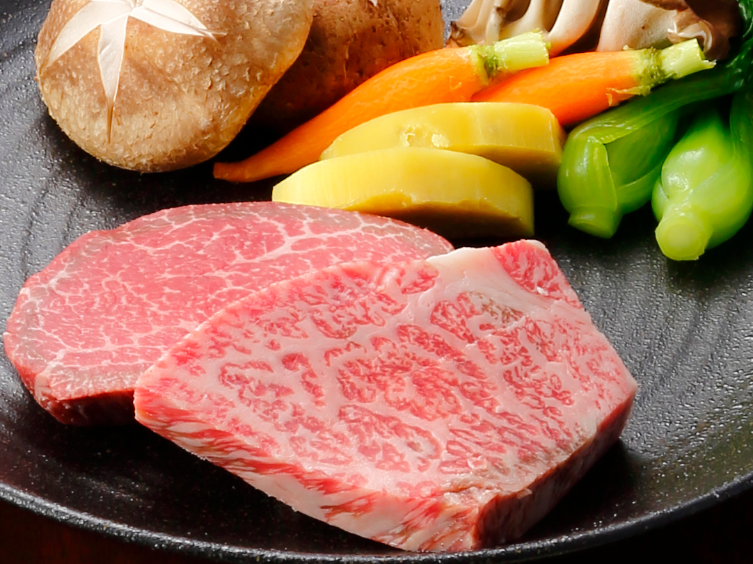 Ƃa͂߁A n̖؂␶ł̐VNȋVFtڂ̑Oő@ׂɏĂグ܂B