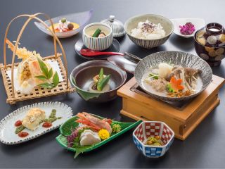 駿河会席(イメージ) (※食材や内容は季節によって変わります)