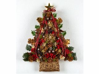 作品名「聖樹」・・・クリスマスの聖なる樹という思いを込めて聖樹(せいじゅ)としました。