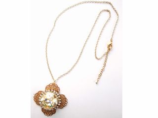 レジンアクセサリー★スワロフスキー等のパーツで華やかな作品が作れます♪