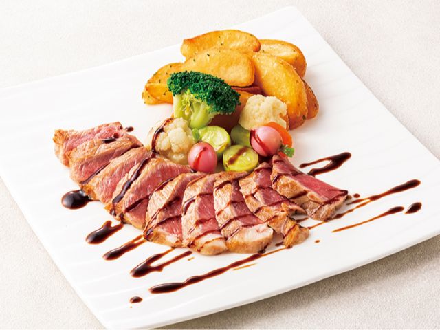 牛ステーキのタリアータ バルサミコソース (パンまたはライス付き)(追加料金+1300円)
