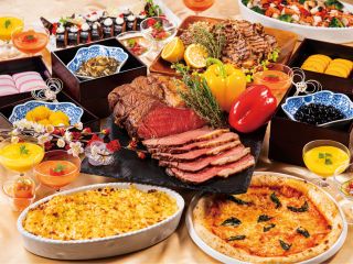 新春を彩る贅沢な料理をご家族皆様で心行くまでお楽しみください。おせち料理も食べ放題!