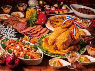 華やかな料理がズラリと並ぶ、セリーナのクリスマスファミリーブッフェ。ご家族皆様でお楽しみいただけます。