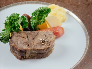 国産牛脛肉のポトフ仕立て