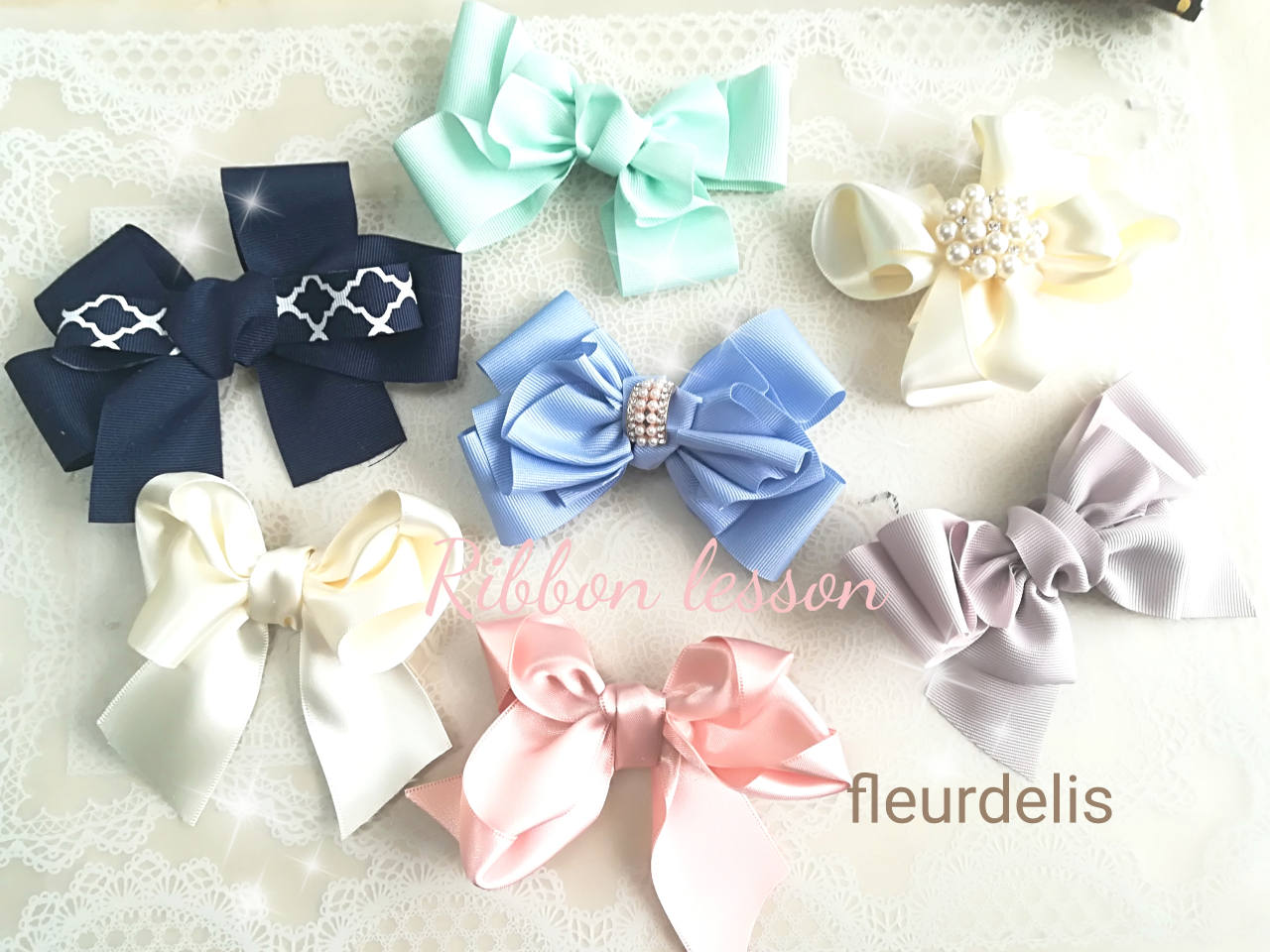 こちらの中から好きなデザインのおリボンをお選びいただけます。お色も選べます。(中心の金具は別途有料です\100~)