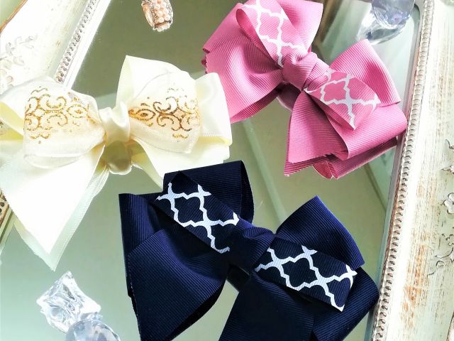 リボン・ワイヤー・グルーガンで作ります!(お道具はすべてこちらでご用意しています)