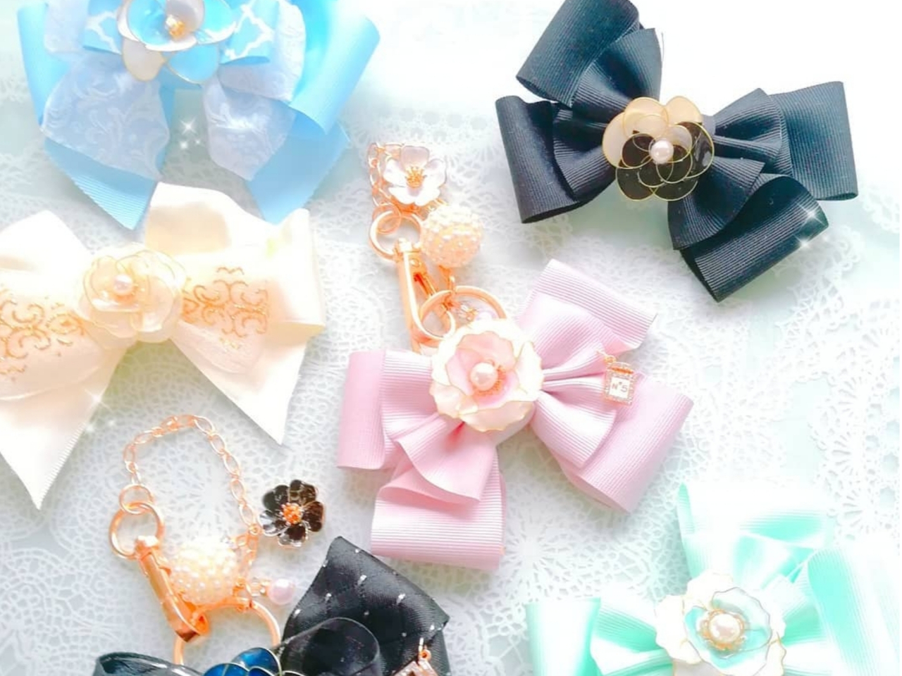 お花パーツなどは別途有料(\100~)で取り付け可能です!。色々選べるパーツもございます。