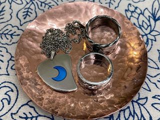 純銅製 槌目 アクセサリー小皿 (写真のアクセサリーは付属しません!)