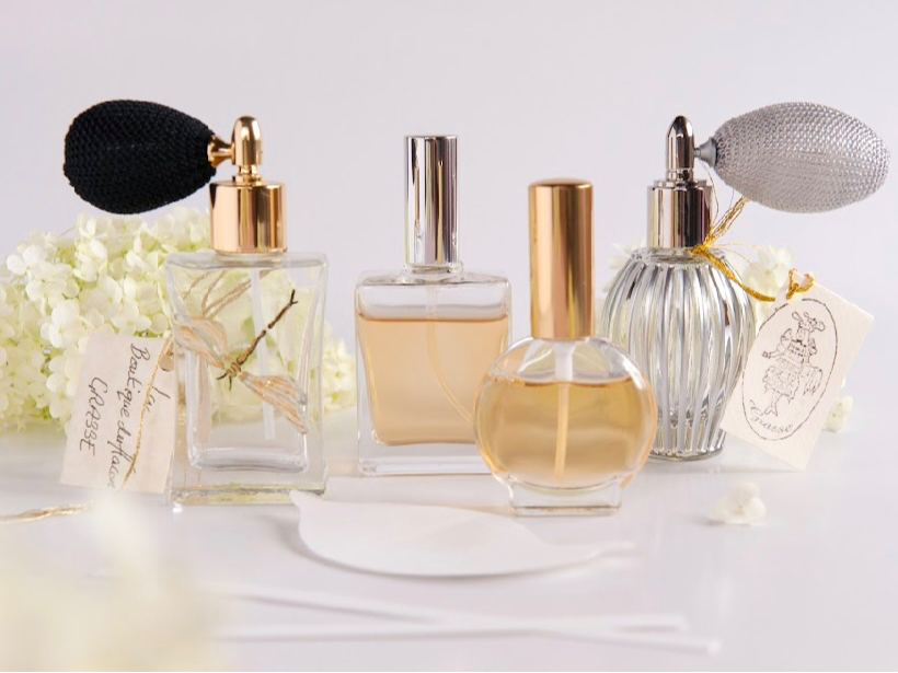 yS\񐧁z A}pt@n삨єF苳Atelier M & Parfum͉Rwk2̍Dn!