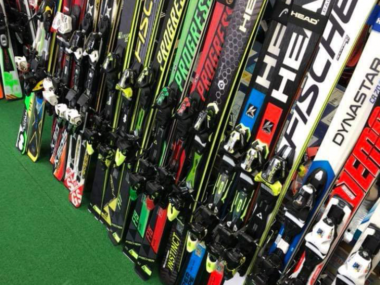 【スキー/ボードセット1日レンタル】蔵王の冬をめいっぱい楽しもう♪豊富な品揃えが...