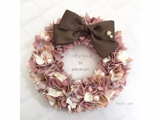 リボンリース作り リボンがたっぷりでおしゃれでキュートなリースが作れちゃいます あなただけのオリジナルリース Happy Jam じゃらん遊び体験 リボンリース作り リボンがたっぷりでおしゃれでキュートなリースが作れちゃいます あなただけのオリジナルリース Happy Jam じゃらん遊び体験