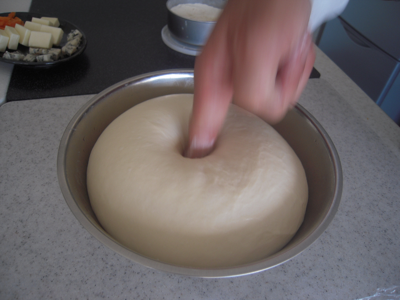 パン生地がふっくら発酵中